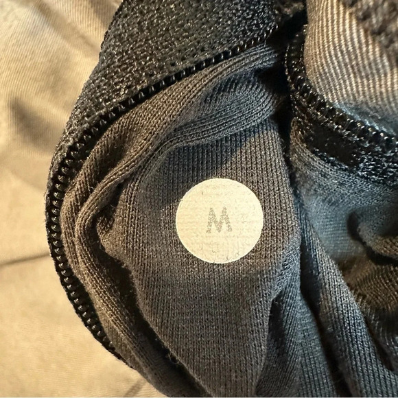 Lululemon Men’s Pace Breaker Short 9" inseam grey size medium lined - Picture 9 of 9